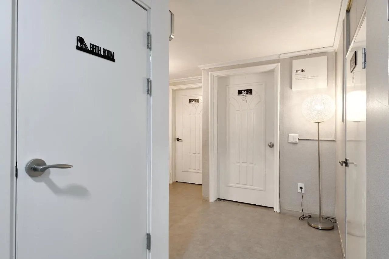 Jun Guesthouse 2*, Seoul South Korea