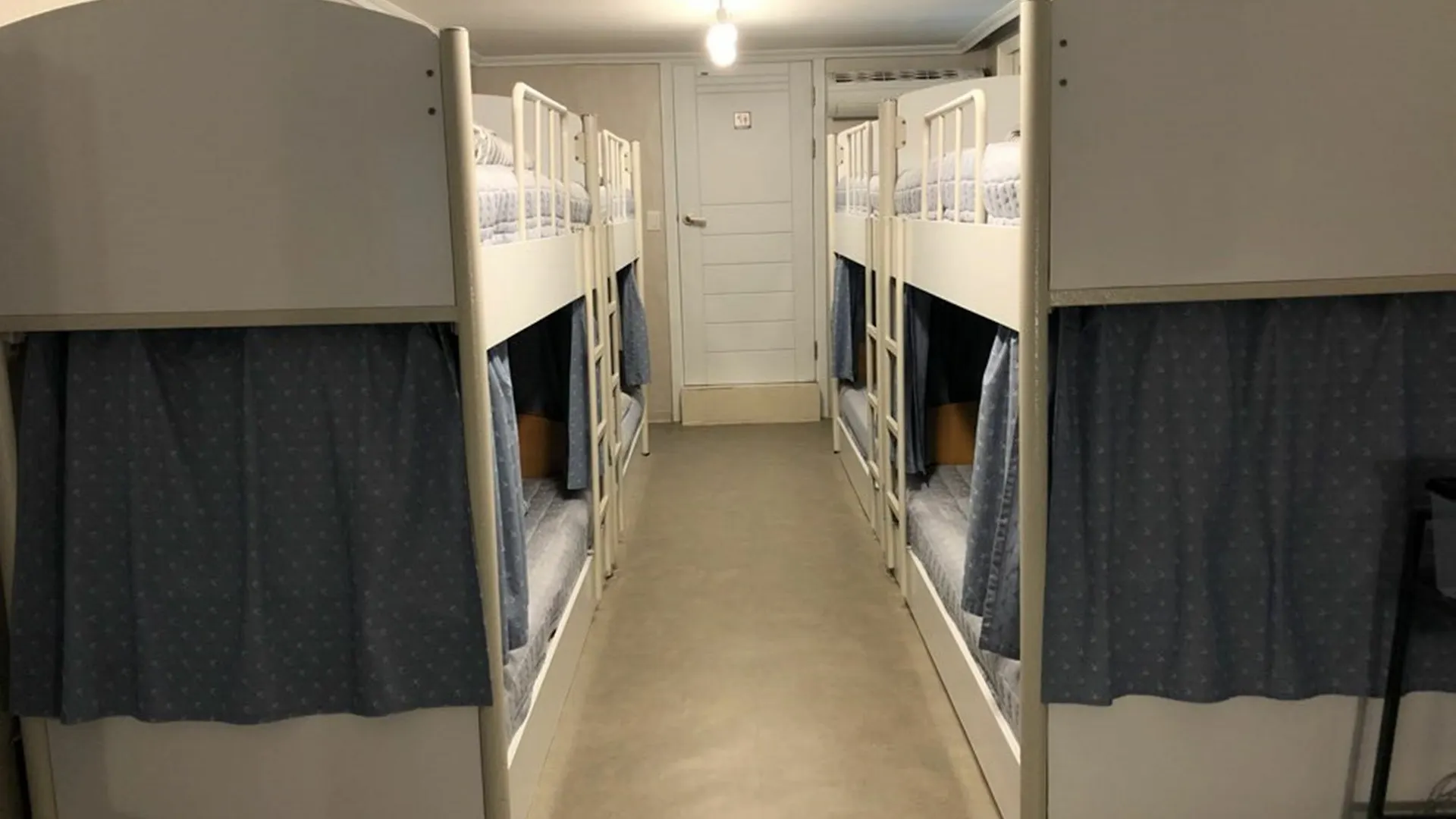 Jun Guesthouse